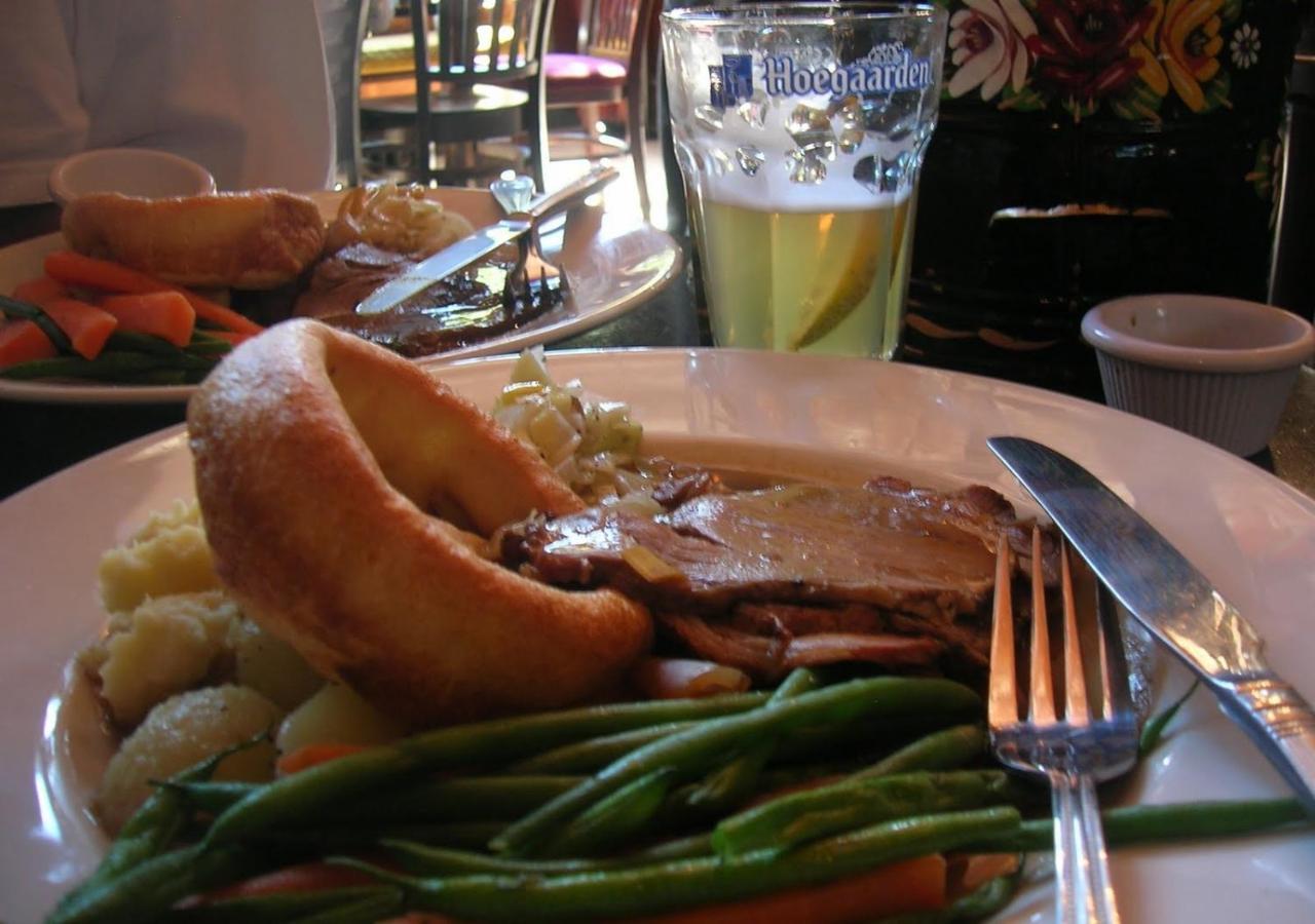 The Pytchley Inn West Haddon Eksteriør billede